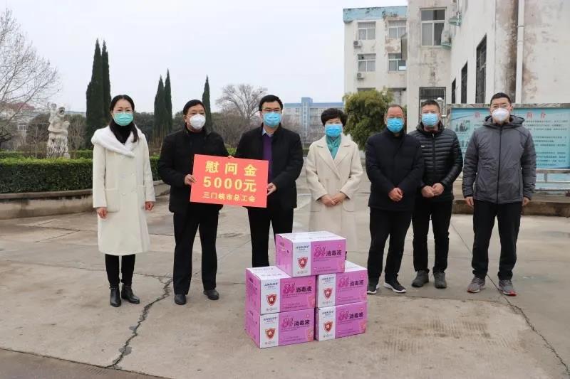 市,人大常委會,副主任,、,總工會,主席,2月, . 市人大常委會副主任、總工會主席韓迎春到公司調(diào)研慰問