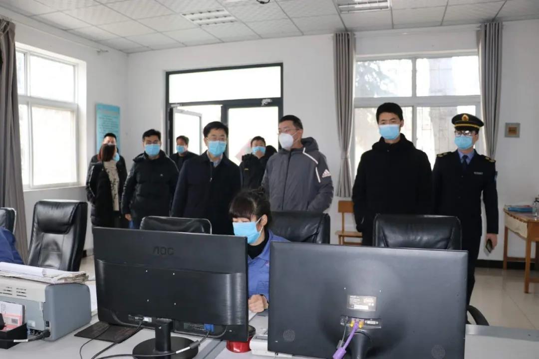 市,國資委,、,衛(wèi)健,委,領(lǐng)導(dǎo),到,公司,檢查,2月, . 市國資委、市衛(wèi)健委領(lǐng)導(dǎo)到公司檢查指導(dǎo)防疫工作