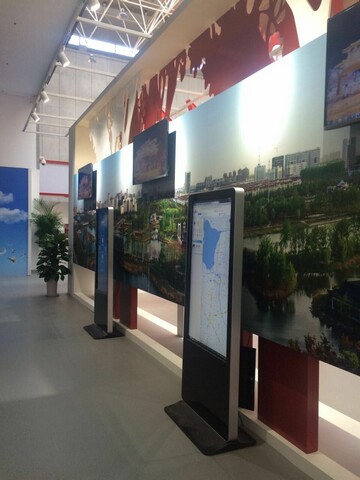 宿遷市建市20周年展覽館信息發(fā)布、觸摸設(shè)備均由米可提供1.jpg